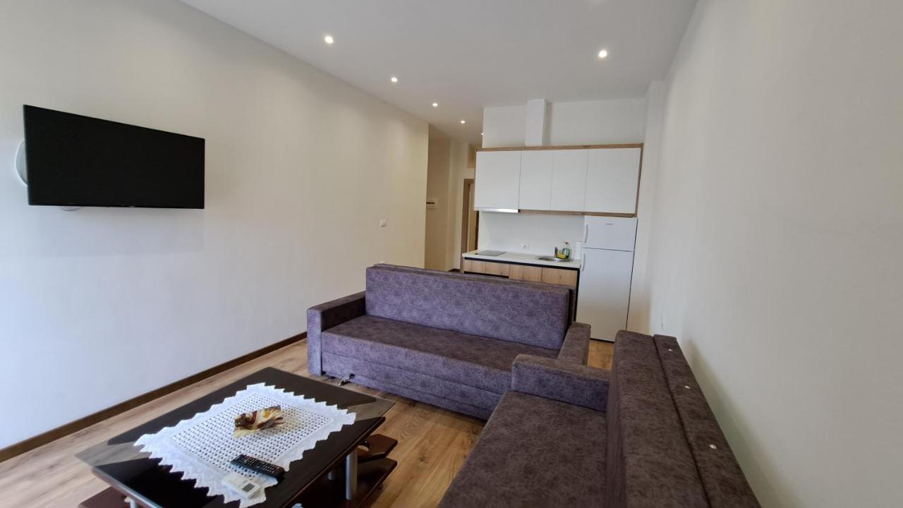 Apartaments Rraku Саранда Екстер'єр фото