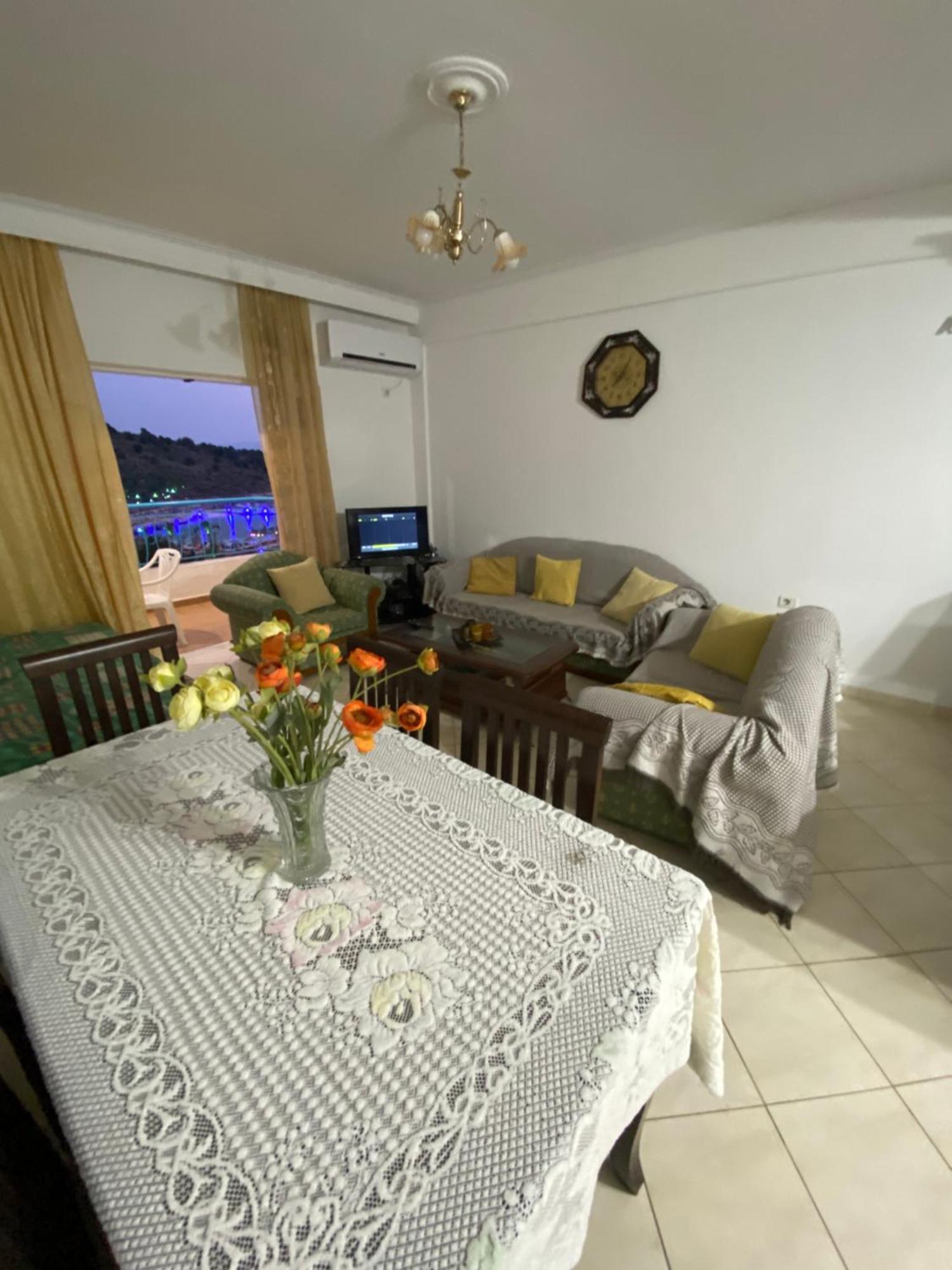 Apartaments Rraku Саранда Екстер'єр фото