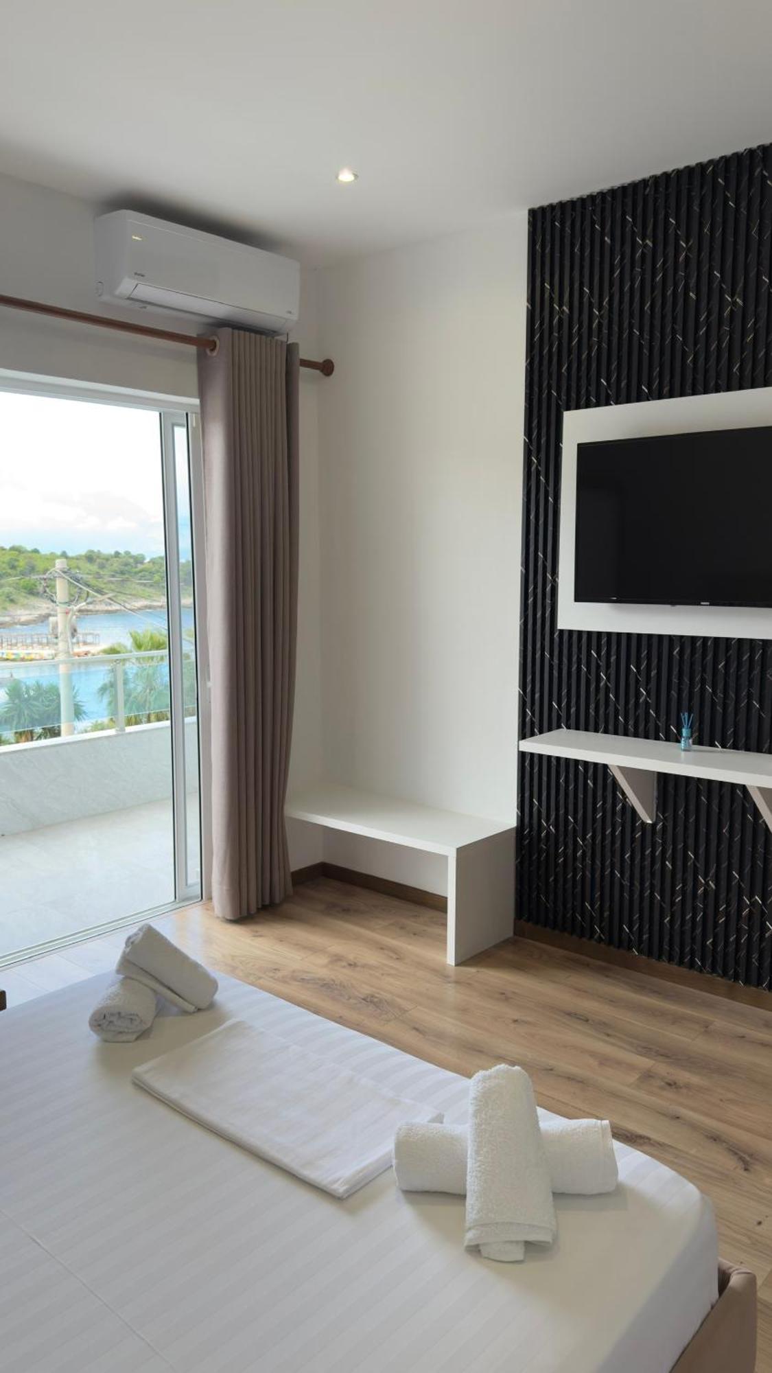 Apartaments Rraku Саранда Екстер'єр фото